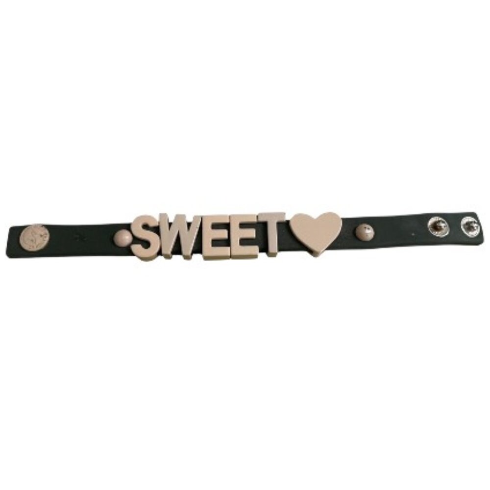 NWOT BCBG BCBGENERATION Y2K SWEETHEART VALENTINE GRAY FAUX LEATHER BRACELET